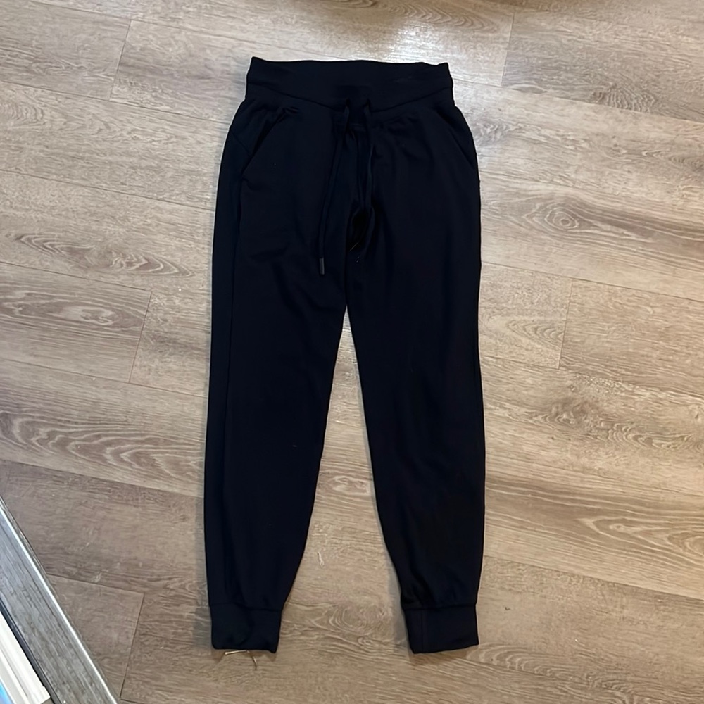 Ready to rulu high rise lululemon joggers